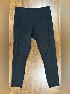 Zyia Light n Tight Black High-Rise Active Performance Leggings with Side Pockets